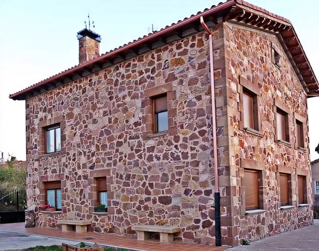 Casa La Yedra II (2) upscayl 2x ultramix balanced 4x