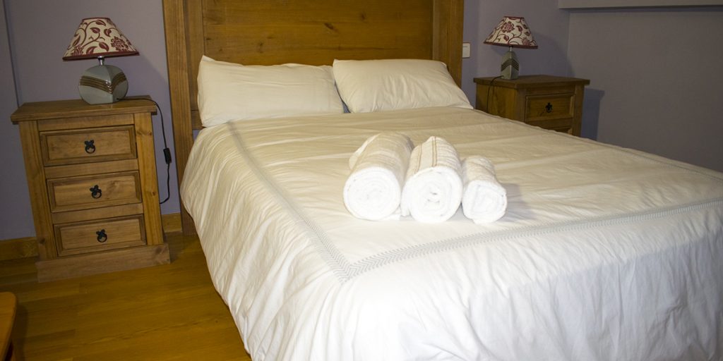 Habitacion El Buitre Casa Rural La Yedra II