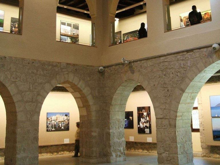 Interior del Arco Santa Maria